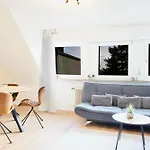 Lounge Mit Privatem Stellplatz Fuer Bis Zu 4 Personen - Stadtnah Apartment Koblenz (Rhineland-Palatinate)
