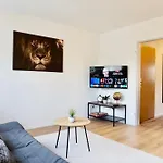 Apartment Lounge Mit Privatem Stellplatz Fuer Bis Zu 4 Personen - Stadtnah Koblenz (Rhineland-Palatinate)