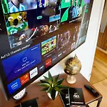 Apartment Lounge Mit Privatem Stellplatz Fuer Bis Zu 4 Personen - Stadtnah *