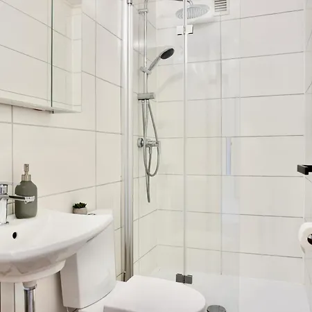 Apartment Lounge Mit Privatem Stellplatz Fuer Bis Zu 4 Personen - Stadtnah Koblenz (Rhineland-Palatinate)