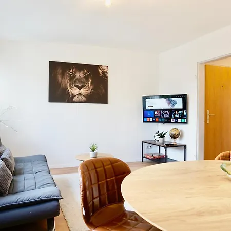 Appartement Lounge Mit Privatem Stellplatz Fuer Bis Zu 4 Personen - Stadtnah Coblence