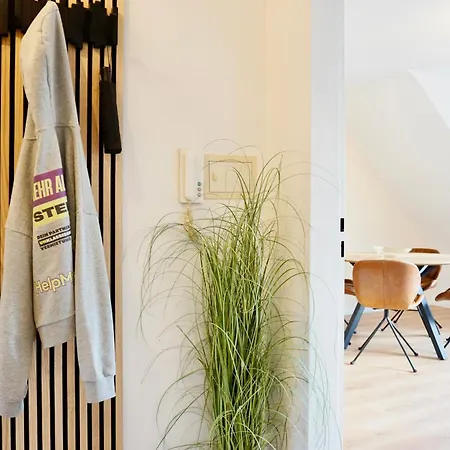 Lounge Mit Privatem Stellplatz Fuer Bis Zu 4 Personen - Stadtnah * Coblence