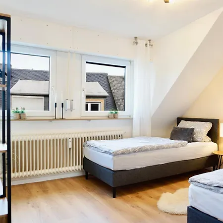 Lounge Mit Privatem Stellplatz Fuer Bis Zu 4 Personen - Stadtnah * Coblence