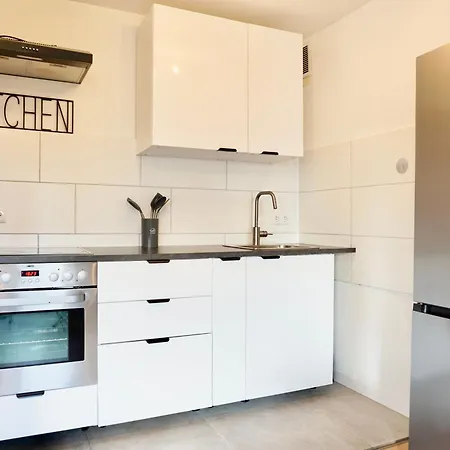 Appartement Lounge Mit Privatem Stellplatz Fuer Bis Zu 4 Personen - Stadtnah Coblence
