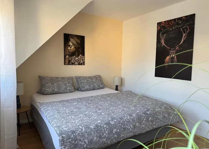 Lounge Mit Privatem Stellplatz Fuer Bis Zu 4 Personen - Stadtnah Coblença