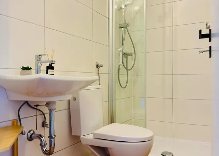 Lounge Mit Privatem Stellplatz Fuer Bis Zu 4 Personen - Stadtnah