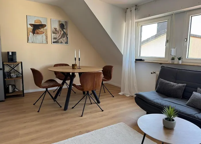 Lounge Mit Privatem Stellplatz Fuer Bis Zu 4 Personen - Stadtnah *